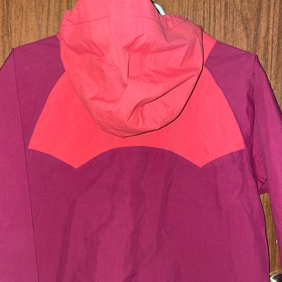 Women’s Poler Rain Jacket - Picture 4 of 8